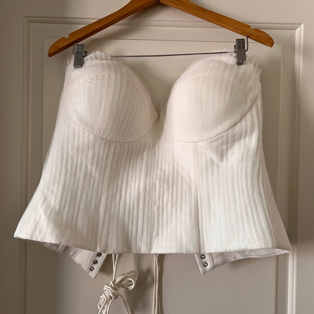 Andrea Iyamah Ari Corset top White Size 14
BRAND NEW with tags